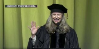 Multiple commencement speakers booed for AI comments during graduation speeches