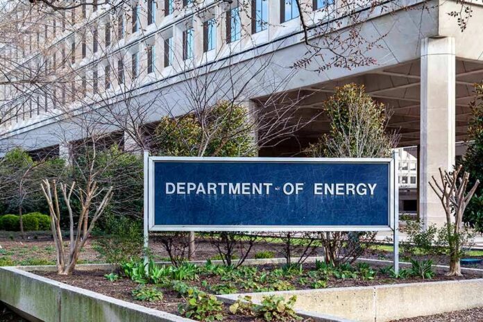 Department of Energy sign outside a government office building
